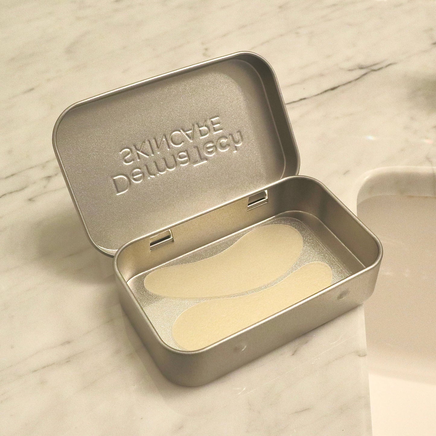 DermaTech Skincare - Shimmery Gold Reusable Under Eye Patches