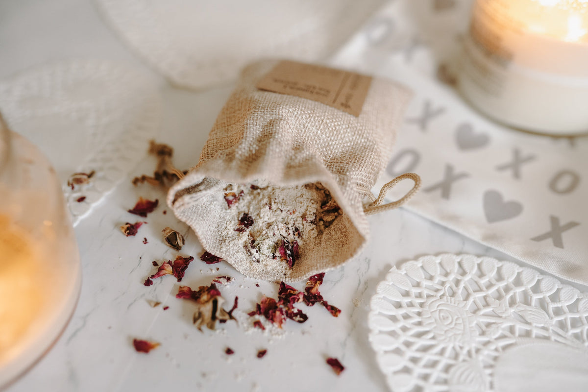 Gift Set- Shower Spray, Relax Roller, Oatmeal Soak & Rose Bath Salt